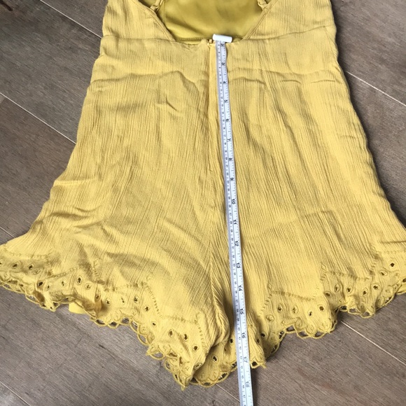 Lulu’s sunbeam yellow embroidered romper - Picture 9 of 9